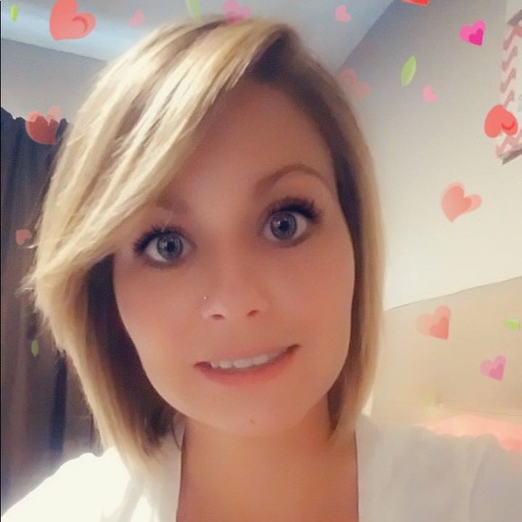 Meet your Posher, Brittney - Picture 1 of 1